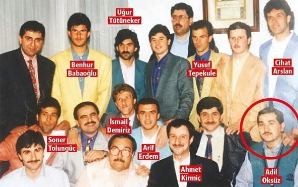 Eski futbol yıldızlarının FETÖ hatıra fotoğrafı ortaya çıktı