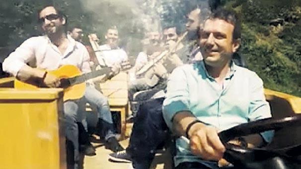 EMRAH’IN ‘MAVİ’Sİ  BURCU KIRATLI OLDU