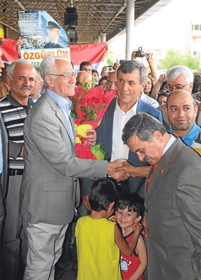 Kemal Burkay Diyarbakır’da