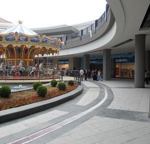 Atakent’in Tek Alışveriş Merkezi ArenaPark Açıldı