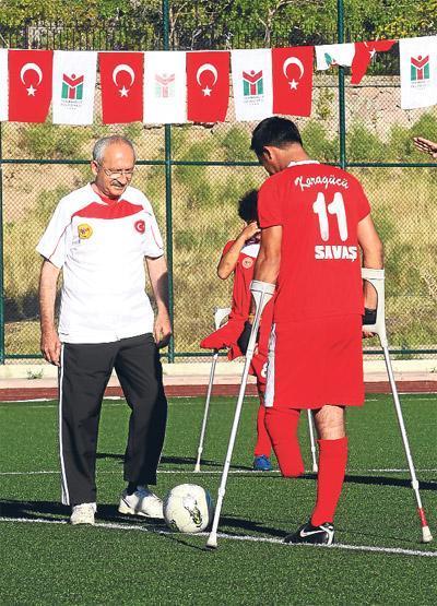 ‘Şerefsiz’ atışması