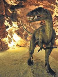 İSTANBUL’U DiNOZORLAR BASTI