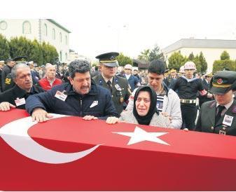 Türkiye kahraman şehitlerini uğurladı