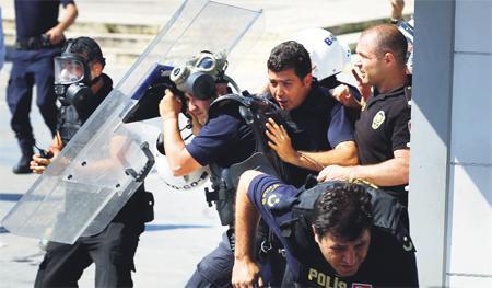 “Gezi Parkı travması gelişmişlik seviyemizin yükseldiğini gösteriyor”