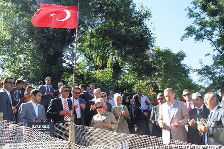 ‘Kırılan kalpleri  tamir edeceğiz’
