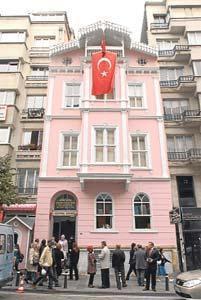 ATATÜRK’ÜN iSTANBUL’DAKi iZLERi