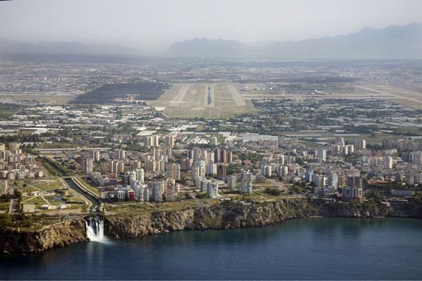 TAV, Antalya Havalimanı için anlaşma sağladı