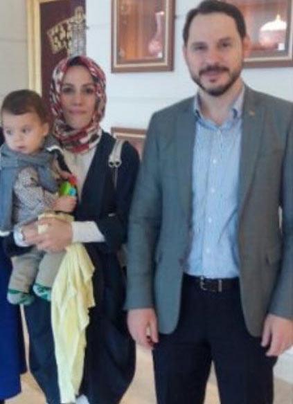Cumhurbaşkanı Erdoğanın son torunu ilk kez görüntülendi