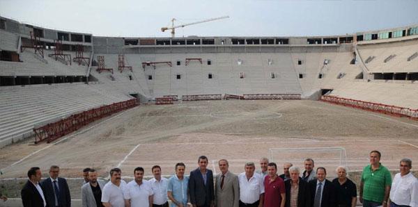 Bursaspor yönetimi Timsah Arena Stadını gezdi
