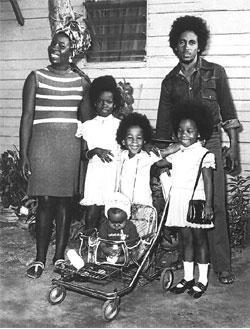 Bob Marley’nin oğulları motorla Afrika turunda