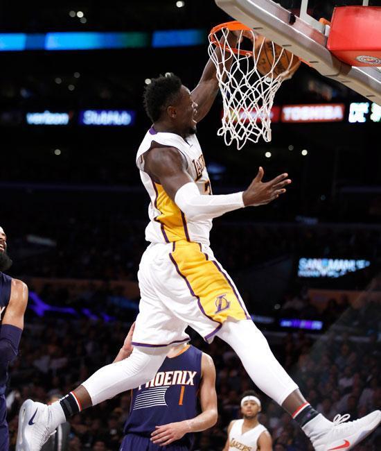 Los Angeles Lakerstan art arda 3. galibiyet