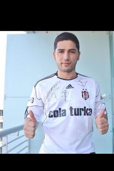 Sezer Öztürk Beşiktaş forması giydi