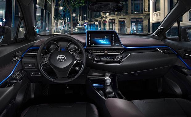Türkiyede üretilen ilk hibrit otomobil Toyota C-HR yarın satışa sunuluyor