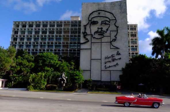 Amerikanlarla keşfedilen püfür püfür bir Havana