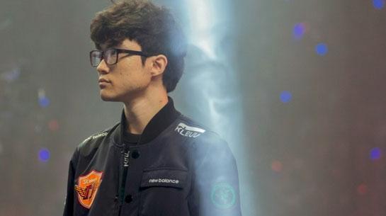 FAKER, YILLIK 500 BİN DOLAR KAZANIYOR