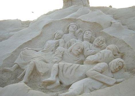 Yedi Uyuyanlar Mağarası ve Efsanesi