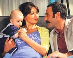 İKİSİ DE GÖZLÜKLÜ GICIK AMA SEKSİ