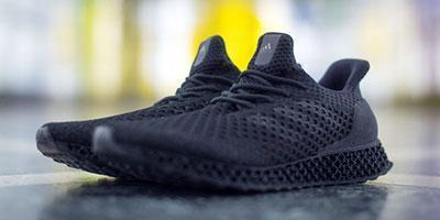 Adidastan 3D yazıcıyla üretilmiş koşu ayakkabısı
