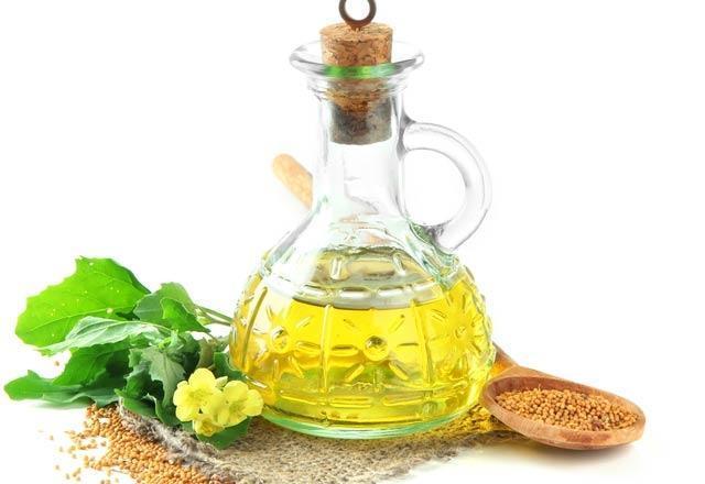 Hardal yağı masajını uygulayın Hardal yağı masajını uygulayın