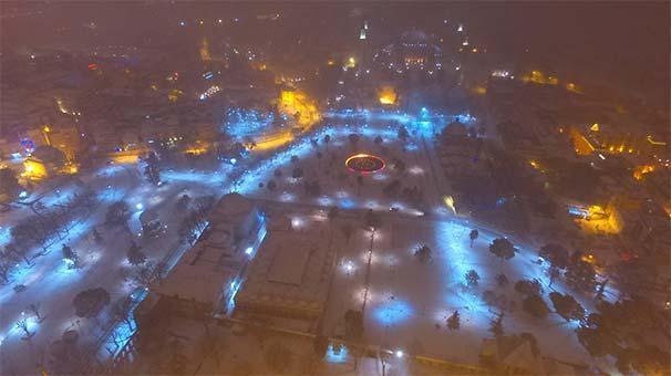 Sultanahmette eşsiz kar manzarası havadan görüntülendi