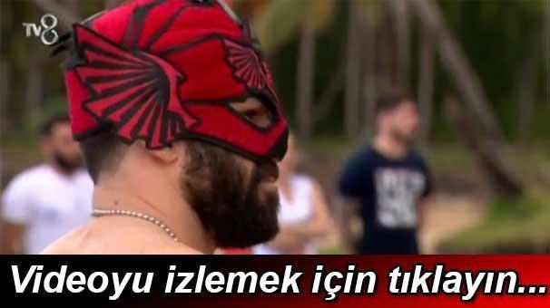 Survivor Turabi kostümlü döndü