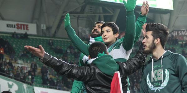Şehit Fethi Sekinin oğlu Konyaspor-Galatasaray maçında