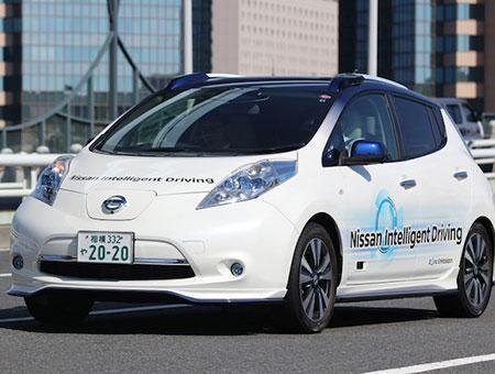 Nissan, Londra yollarında sürücüsüz otomobil testlerine başlıyor
