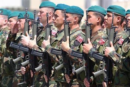 Kıbrıslı Rumların istediği çözüm: Asker ve dönüşümlü başkanlığa hayır