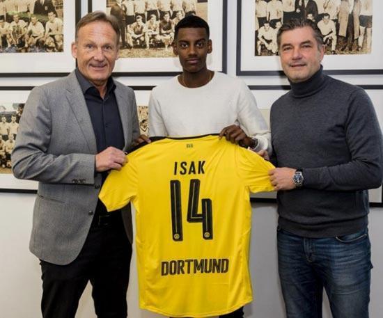Borussia Dortmund, Alexander Isakı kadrosuna kattı