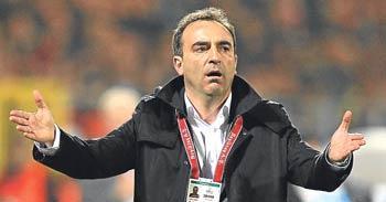 Hangi kıza aşığız biz