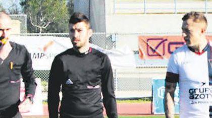Antalyada hazırlık maçlarında sahte hakemler görev yaptı