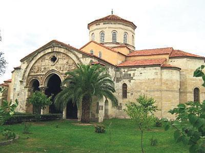 YASAĞIN CAZİBESİ