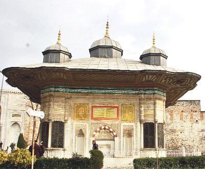 ÇEŞMELERiN DiLi OLSA DA KONUŞSA