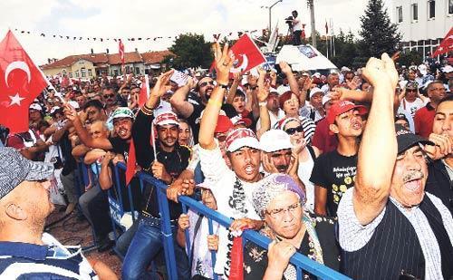 Hacıbektaş’ta Bakan’a saldırı