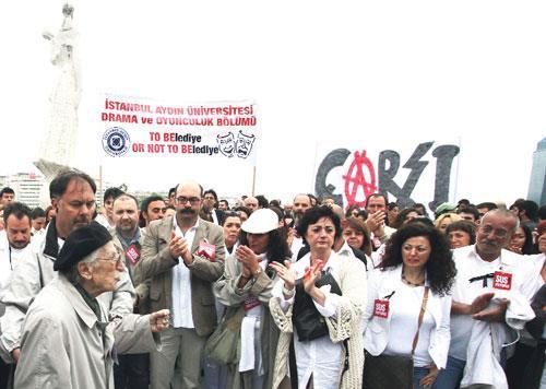 Çarşı burada, diğerleri nerede