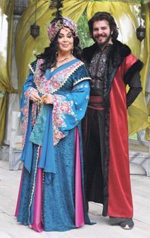 “ÇALIŞMAYA MECBURUM”