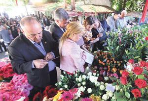 ‘Çiçek ilçe’de çiçek gibi gün