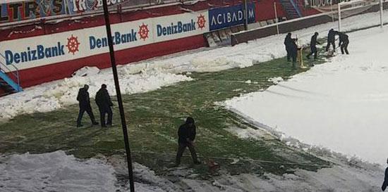 Trabzonspor-Beşiktaş maçı ertelendi