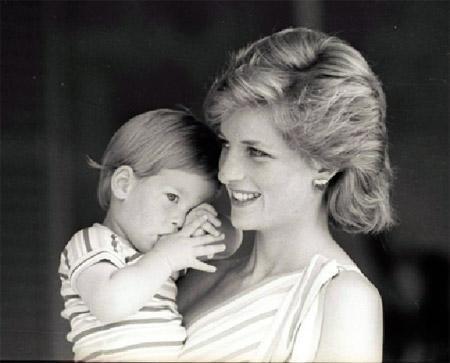 Lady Diana’yı neden bu  kadar sevdik