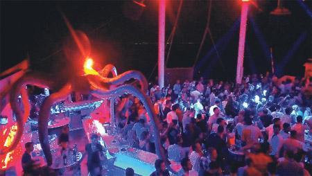 BiR CLUB CATAMARAN GECESi