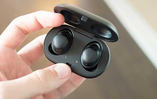 Samsung Gear IconX 2018 incelemesi