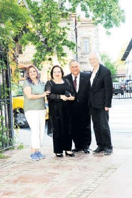 Erduran, dostları için konser verdi