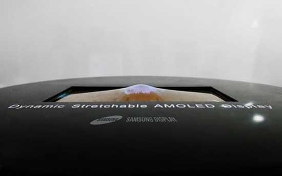 Samsung, dünyanın ilk esnek OLED ekranını tanıtmaya hazırlanıyor