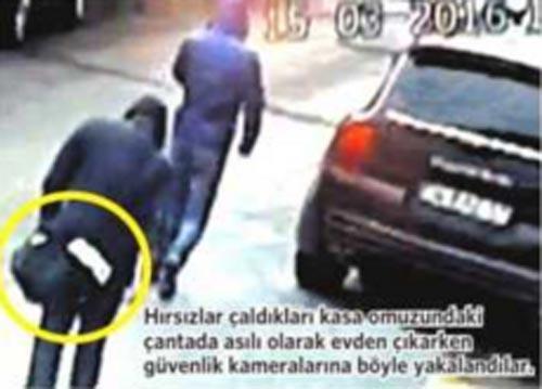 1.5 milyon lira çaldılar kameraya yakalandılar