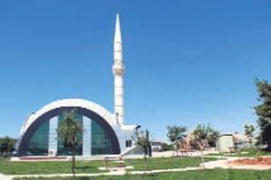 ÇAMLICA TEPESİ’NE EN AZ 6 MİNARELİ CAMİ