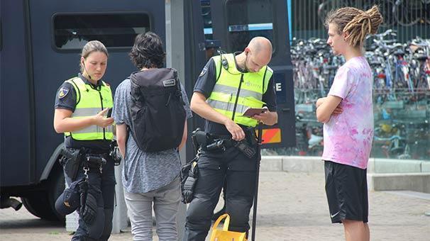 Hollanda İslam ve göçmen  karşıtı PEGIDAya izin vermedi