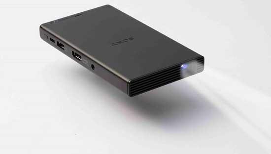 Sonyden 120 inç görüntü sunan mobil projektör: MP-CD1