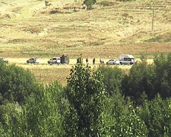 Poligona giden polis servisine mayın tuzağı