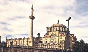 iSTANBUL SiLÜETiNiN MÜHÜRLERi