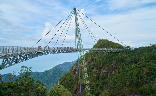 Gökyüzüne ulaşan kapı: Langkawi Köprüsü